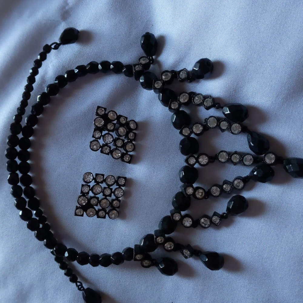 Chocker with matching earrings